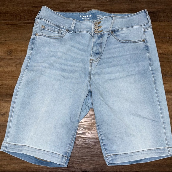 torrid Pants - Torrid Light Wash Jegging 11” Bermuda Super Soft Shorts